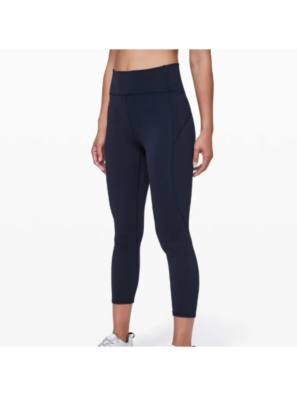 Lululemon In Movement Crop 23